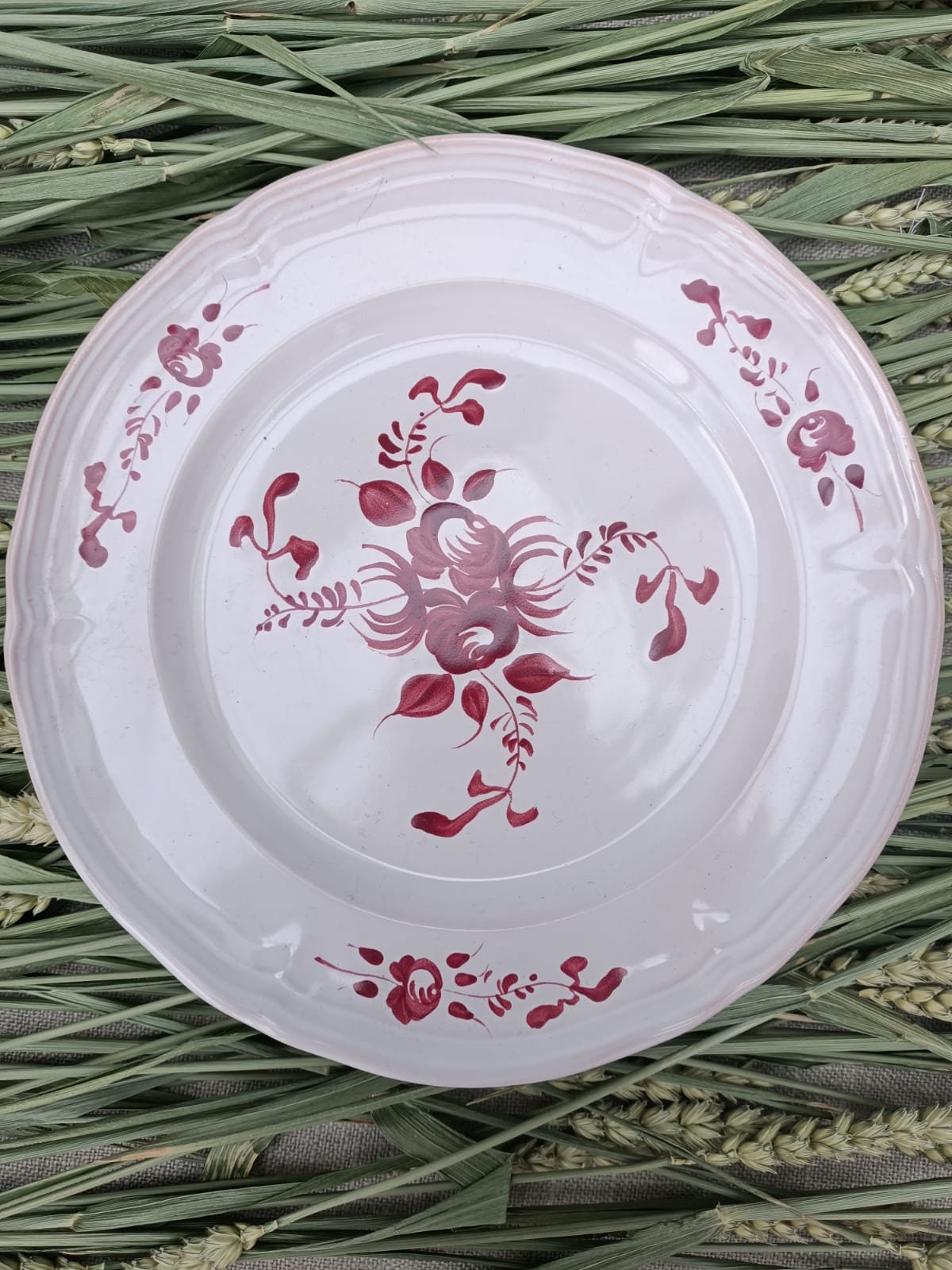 Assiette , Peinte à La Main, Pornic.