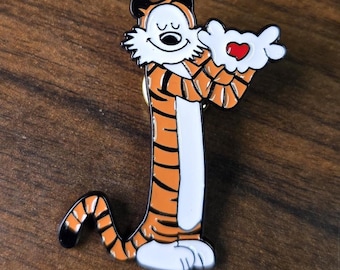 Hobbes, from Calvin and Hobbes (1985-1995) Enamel Pin