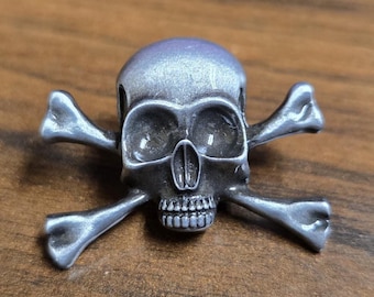 Pirate Skull and Crossbones Pin