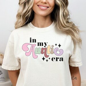In My Auntie Era Shirt Gift, Cool Aunts Club, Groovy Auntie Shirt, Retro Aunt Shirt, Auntie Shirt for Pregnancy Announcement, Birthday Gift