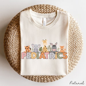 Pediatric Nurse Shirt Crewneck Geschenk Mit Tieren, Pediatric Nurse Shirt, Peds Shirt Geschenk, Peds Nurse Shirt Crew, Peds Crew, Pediatric Nursing