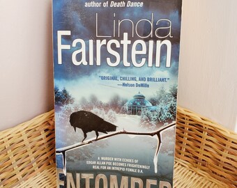 Entombed by Linda Fairstein, Mystery Fiction Novel (Paperback) Used