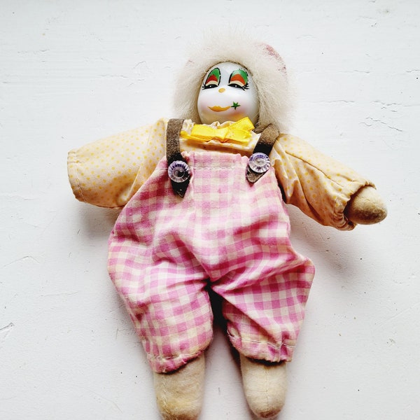 Vintage CLOWN in YELLOW and Pink outfit with yellow bow, cute Ceramic Face, Jester, Carnival, Circus, (Pre-owned)