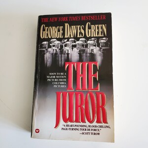 The JUROR by George Dawes Green 1995 Legal Story Fiction (Paperback) Used