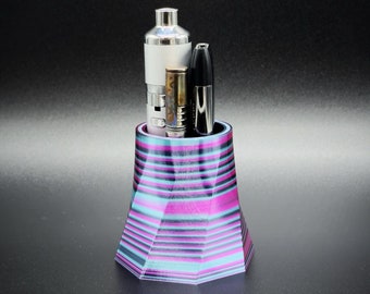 Twisted Battery Pen Holder