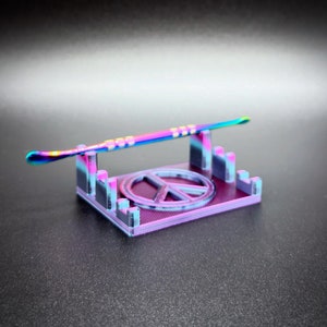 Dab Tool Holding Tray with Peace Sign