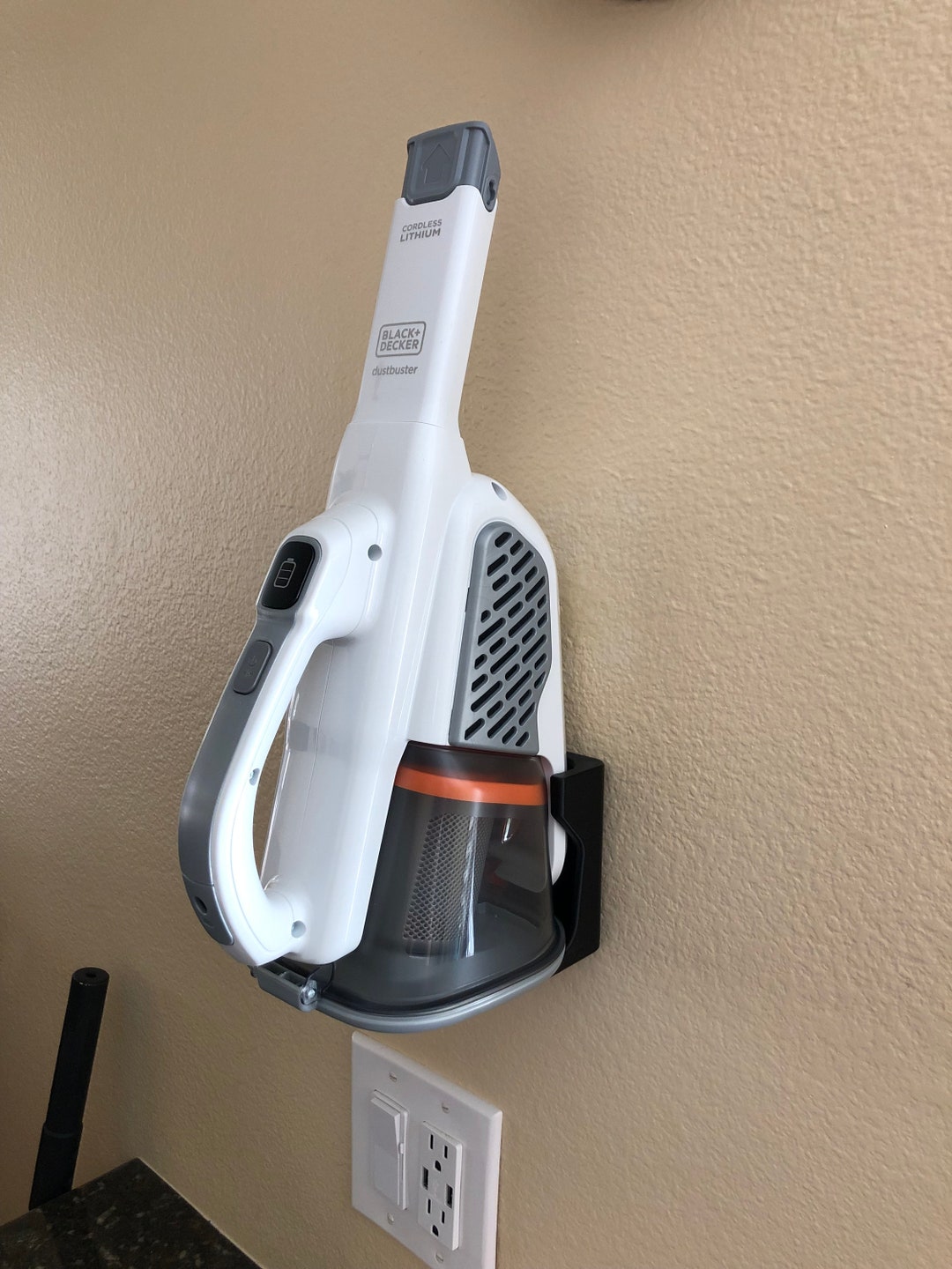 Black & Decker Dustbuster HHVK320J Wall Mount Charging Station Docking