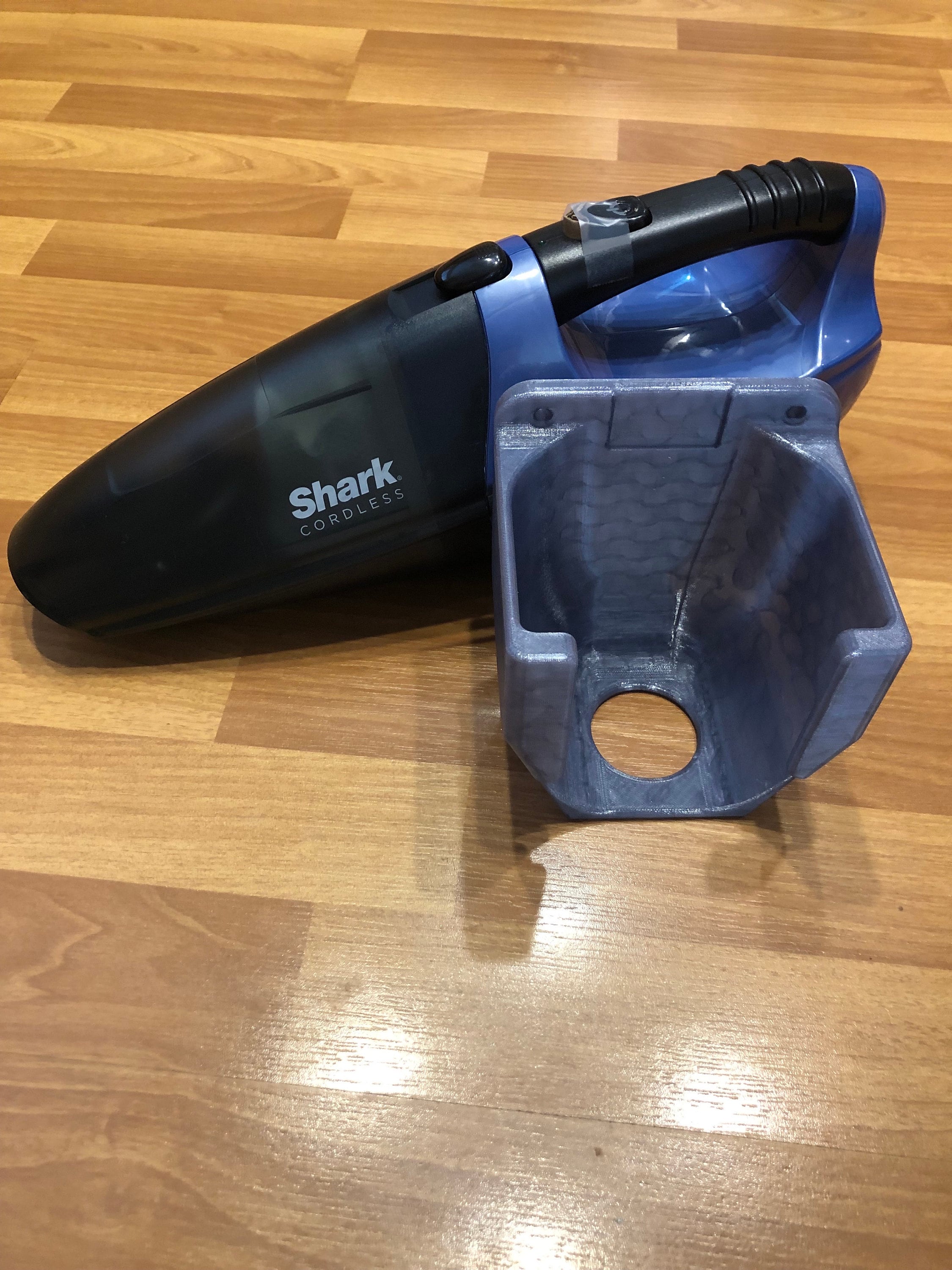 Shark LV800 and LV801 special features side-by-side