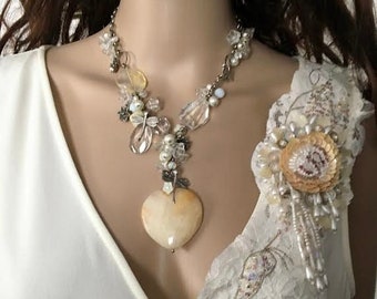 Collar de encanto vintage, collar de Bling, collar vintage de libélula de corazón de piedra preciosa