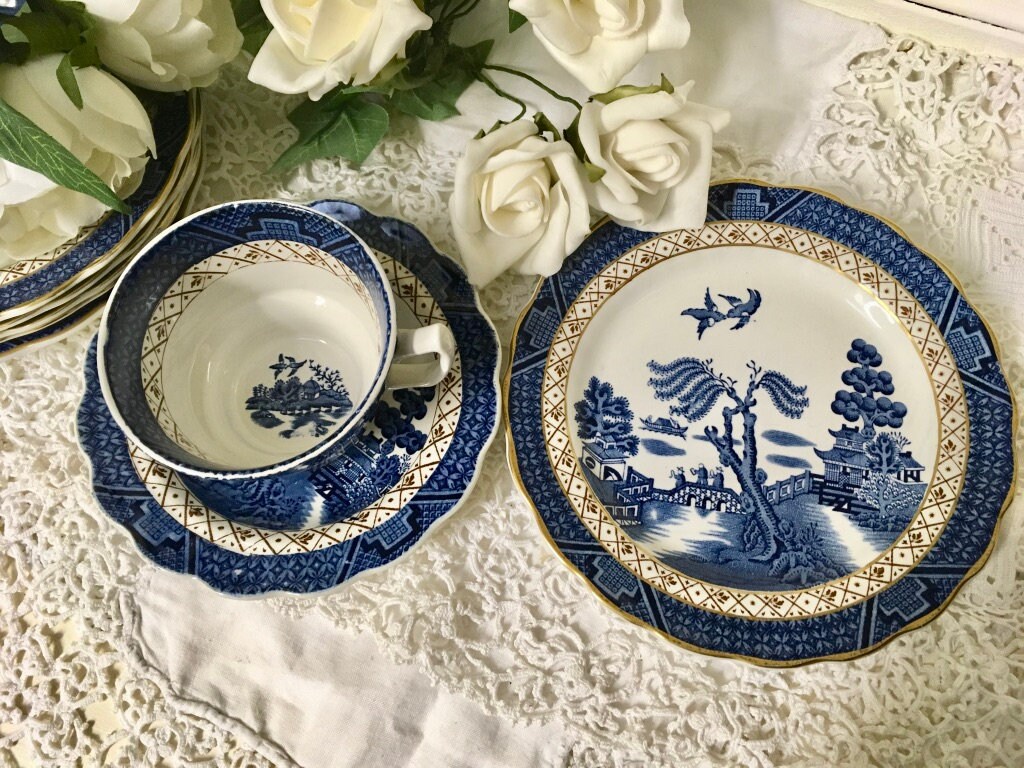 Booths A8025, Real Old Willow Blue, White Trio Tea Cup, Saucer and