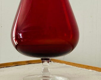 Copa con patas de jarrón grande de cristal de rubí moderno de mediados de siglo