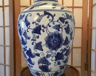 Antique, Blue & White Chinese Vase