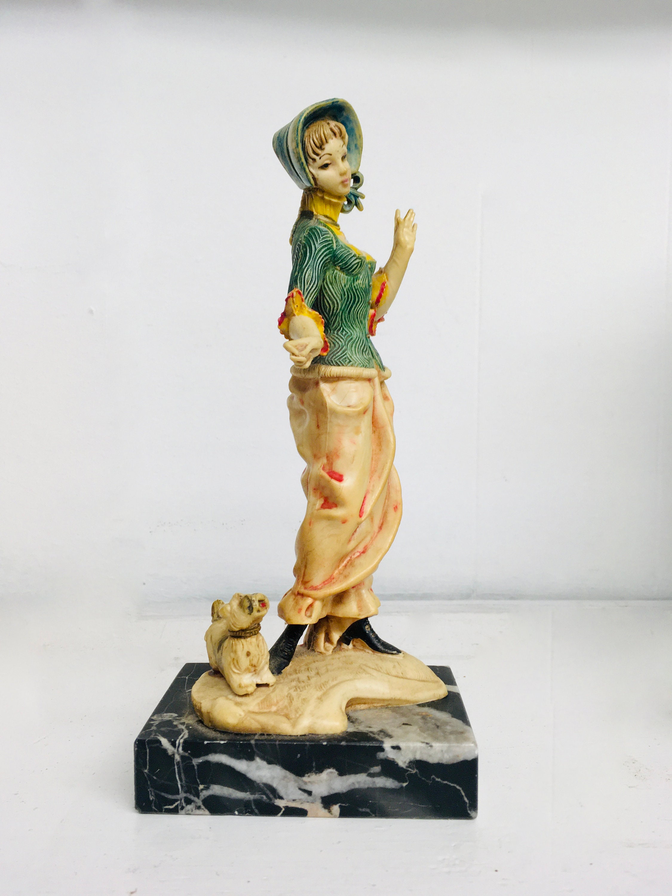 Pair of Genuine Italian Carrara Marble Figurines Fontanini Vintage Lady