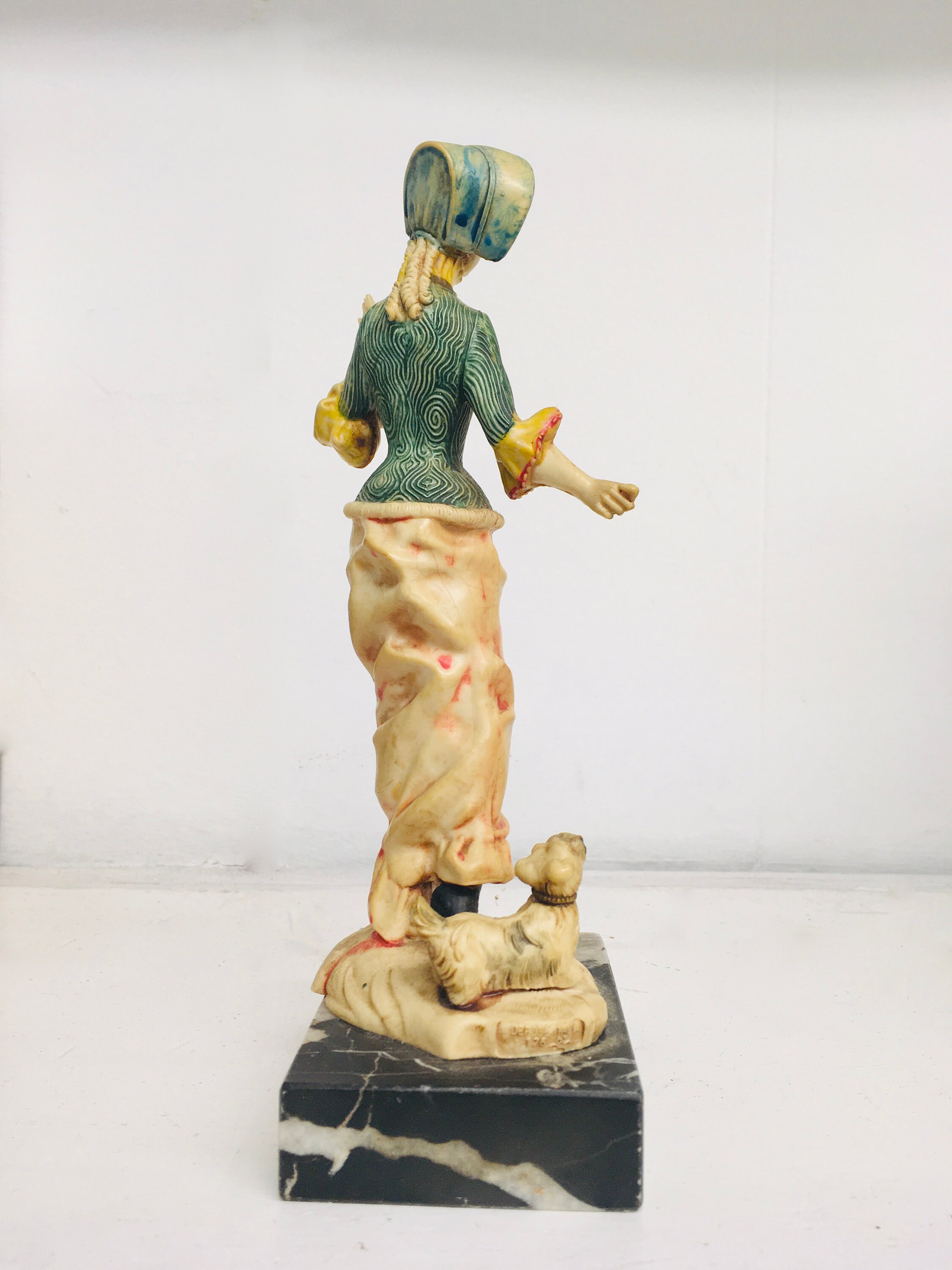 Pair of Genuine Italian Carrara Marble Figurines Fontanini Vintage Lady