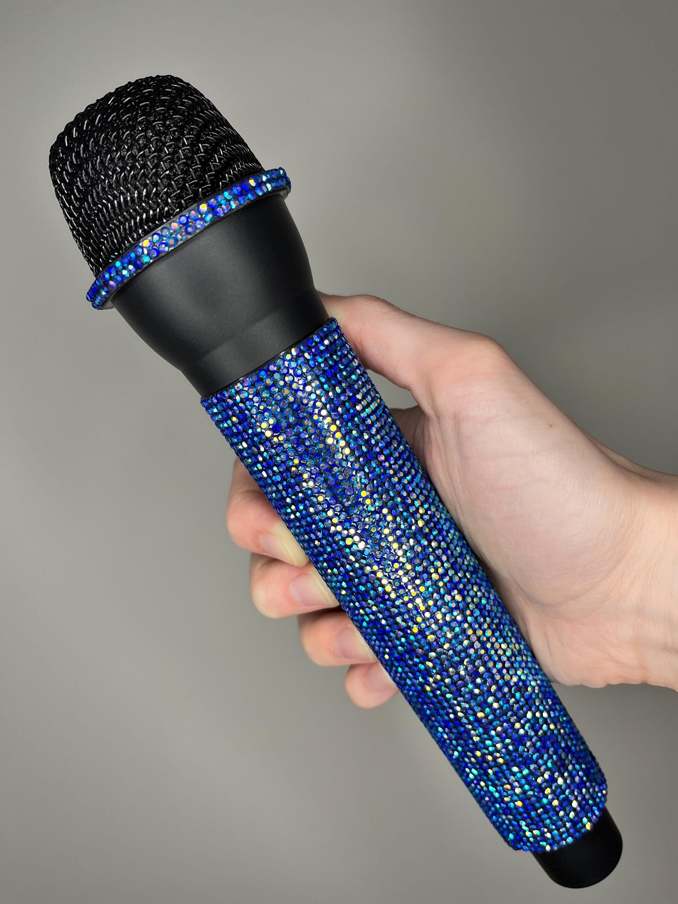 Micro factice inspiré des différentes époques - Accessoire de déguisement de concert/Halloween - Micro jouet strass pour chanteuse/popstar - Jeu d'imitation - Canada Micro factice inspiré des différentes époques - Accessoire de déguisement de concert/Halloween - Micro jouet strass pour chanteuse/popstar - Jeu d'imitation - Canada
