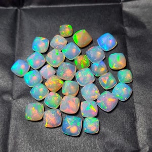 Erstaunlicher auffälliger natürlicher äthiopischer Opal Zuckerhut, Opal Zuckerhut Cabochon, natürlicher Opal Zuckerhut Welo Feuer Lot Opal machen Schmuck.