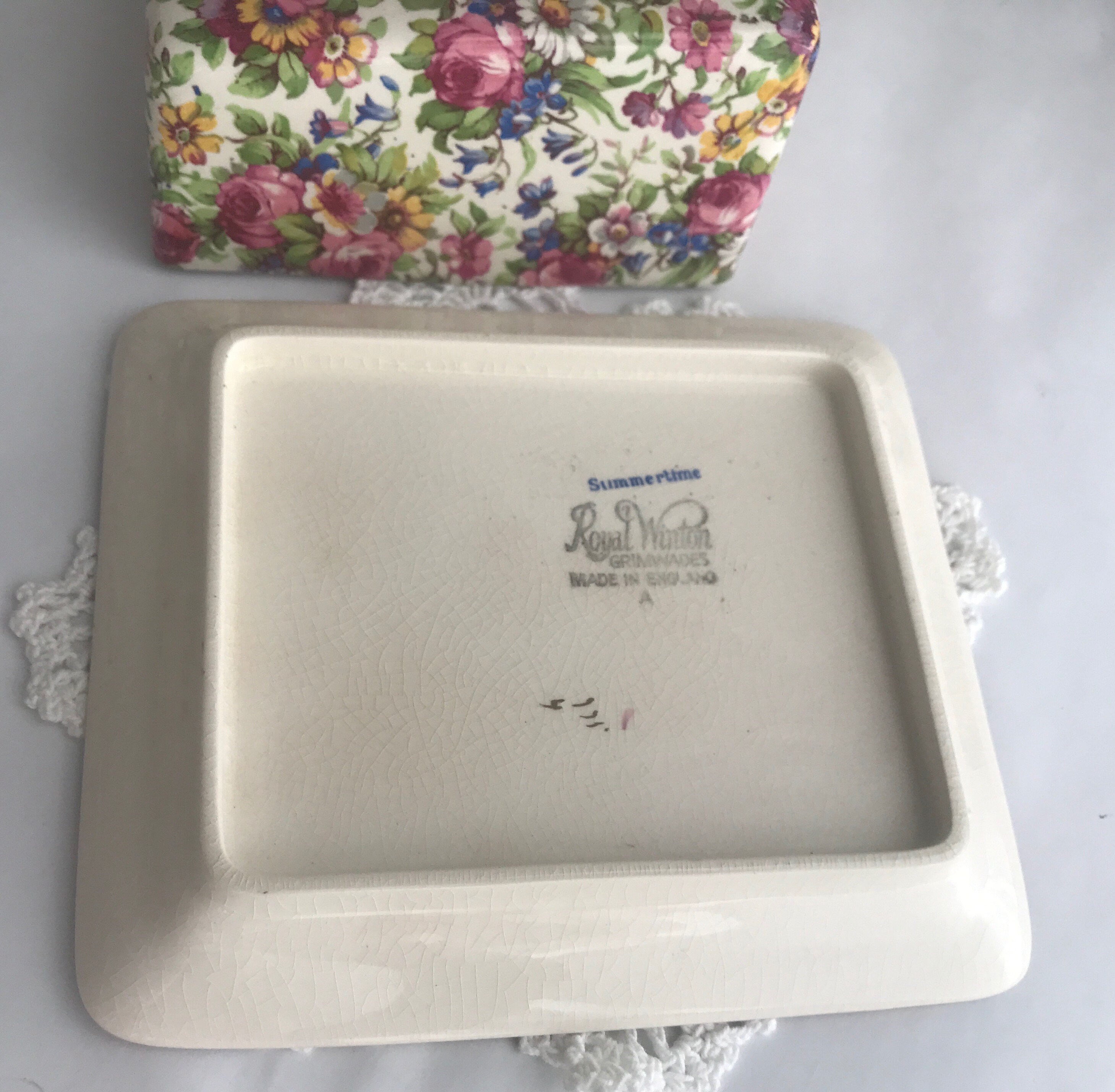 Vintage ROYAL WINTON Grimwades CHINTZ Summertime Cheese Dish Keeper