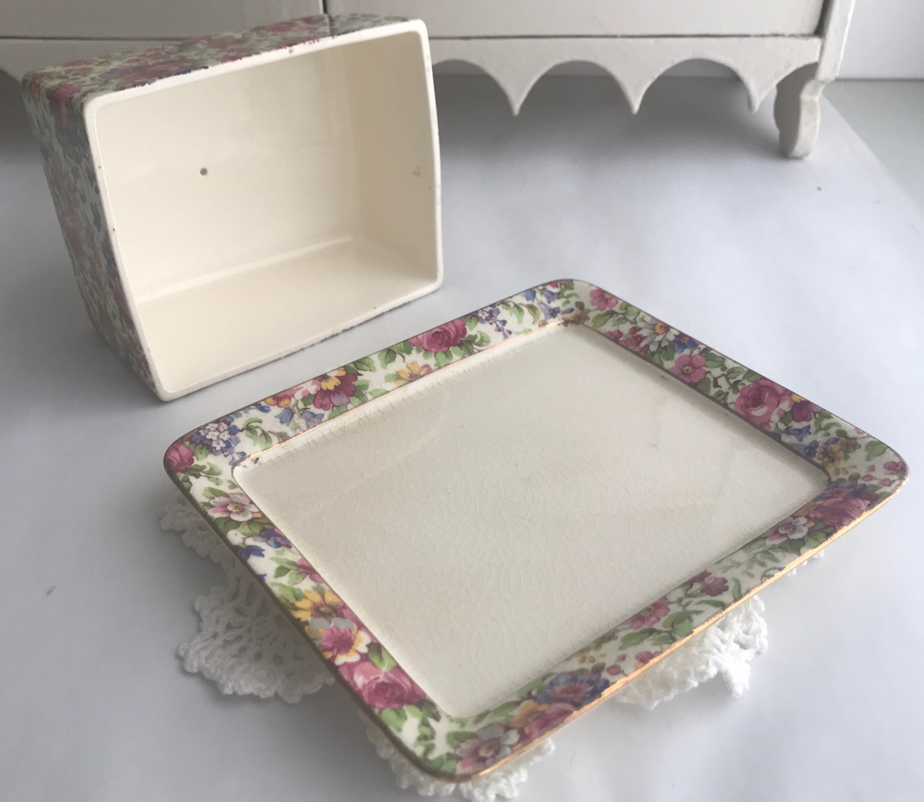 Vintage ROYAL WINTON Grimwades CHINTZ Summertime Cheese Dish Keeper