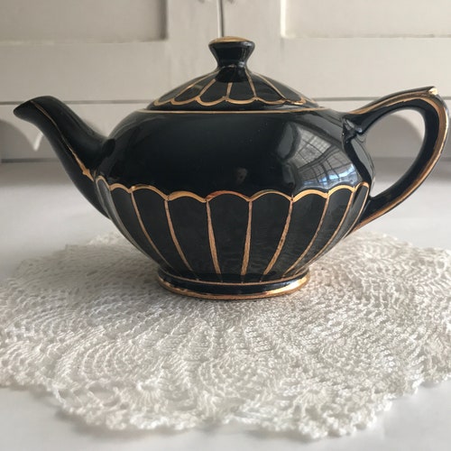 Vintage SADLER Individual Tea For One Teapot Art shops Deco JET BLACK Gold Gilt Perfect