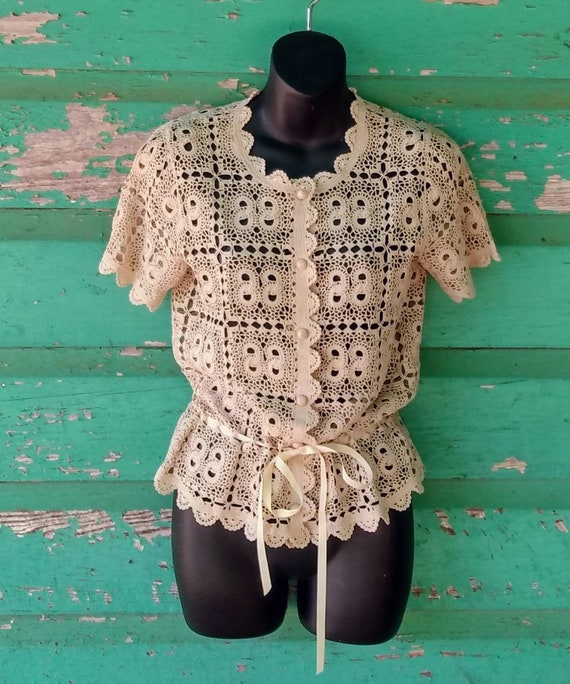 Vintage 1960s Cotton Crochet Blouse Tan Hand Knit… - image 2