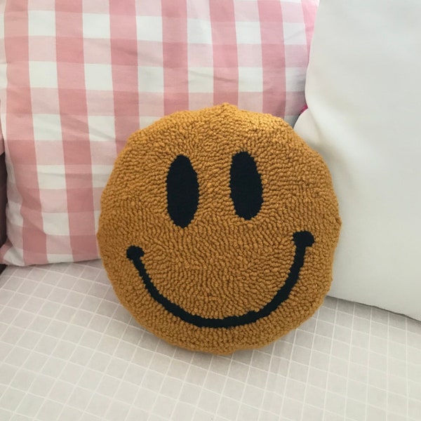 Smiley Face Pillow, Punch Needle Pillow, Smiley Punch Needle Pillow, Smiley Cushion Pillow, Decorative Pillow