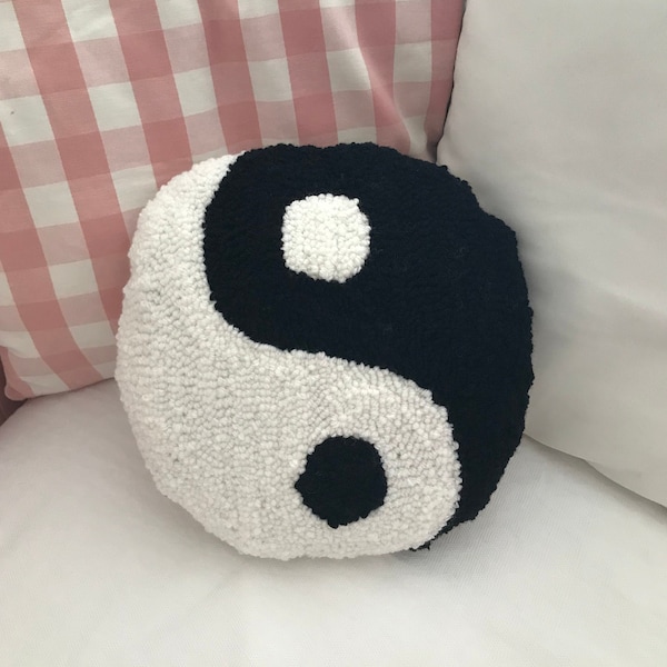 Yin Yang Pillow, Punch Needle Pillow, Tufted Pillow, Yin and Yang Pillow, Decorative Pillow