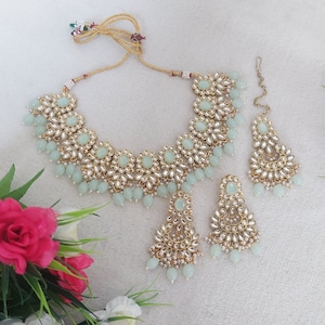 Traditional Kundan Gold Finish Necklace Set in Light Mint Color / Indian Jewelry / Indian Jewellery / Party Wear / Bollywood / Bridal Wear