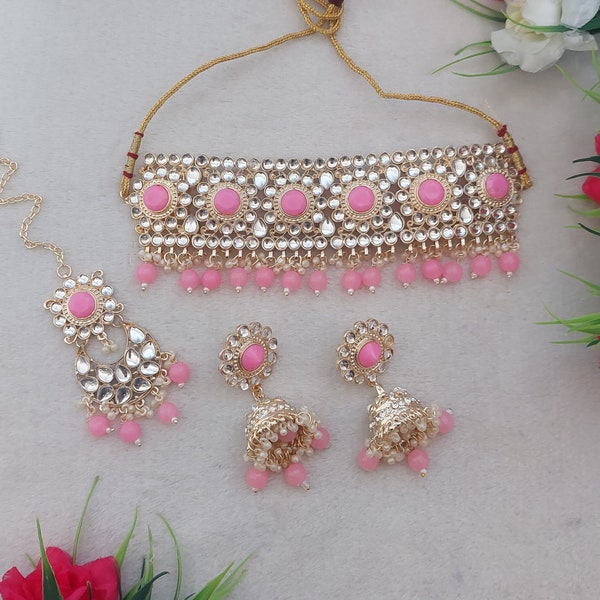 Kundan Choker Necklace Set in Pink Color and Gold Finish / Indian Jewelry / Kundan Earrings / Pink Jewelry Set / Wedding / Bridal / Party