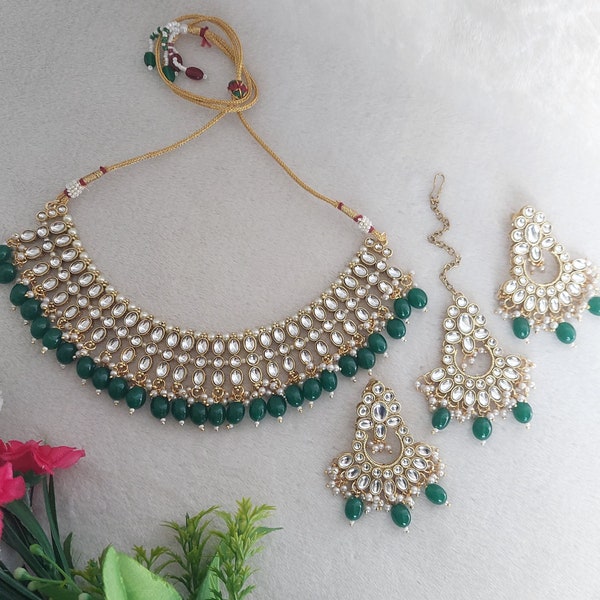 Traditional Kundan Gold Finish Necklace Set in Dark Green (Emerald Green) Color / Indian Jewelry / Earrings / Party Wear / Bridal Wear/Tikka