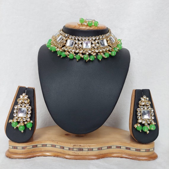Parrot green hotsell necklace set
