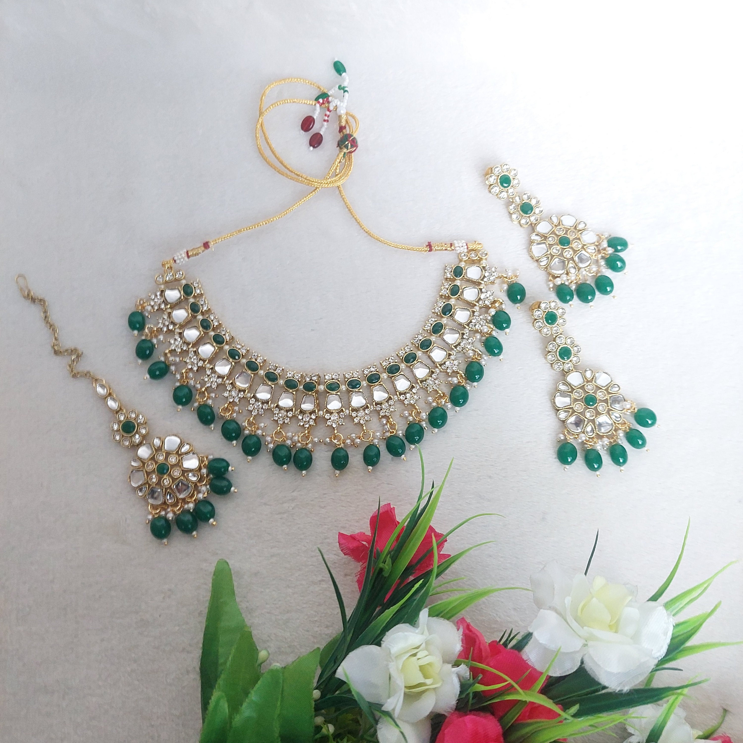 Jewellery in green colour sale