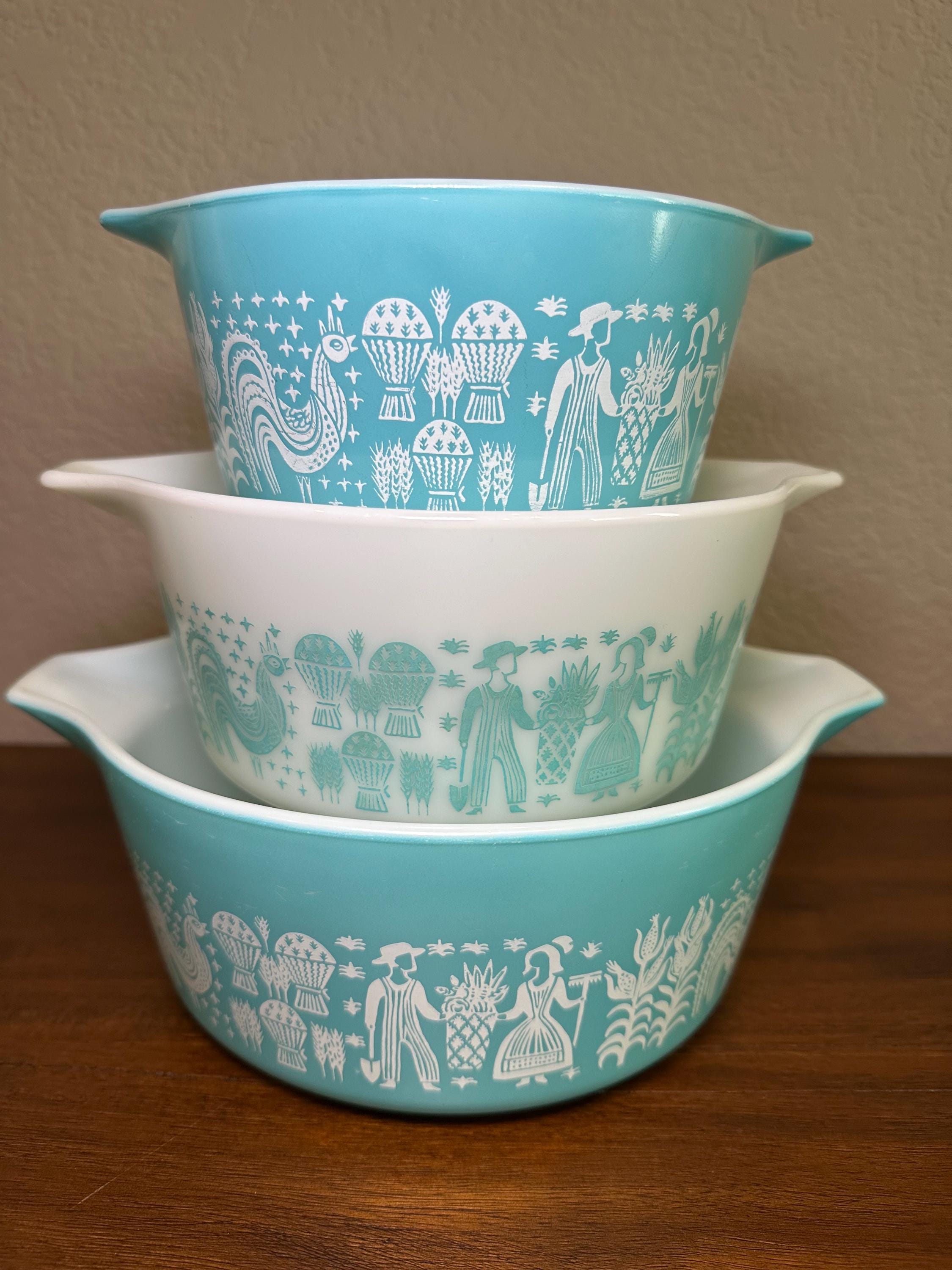 オールドパイレックス　アーミッシュバタープリント　レフリジレーター4個セット PYREX ターコイズ＆ホワイト バタープリント 入れ子式キャセロール皿 3