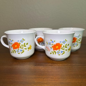 Set of 4 Corning Wildflower Mugs, Vintage Corelle Corningware