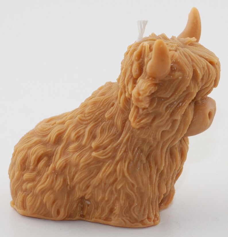 Highland Cow Candles Set of 2 Hand-Poured Soy-Beeswax Blend Scottish Cow Gift Eco-Friendly Free US Shipping image 18
