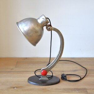 Vintage metal desk lamp (rare find)