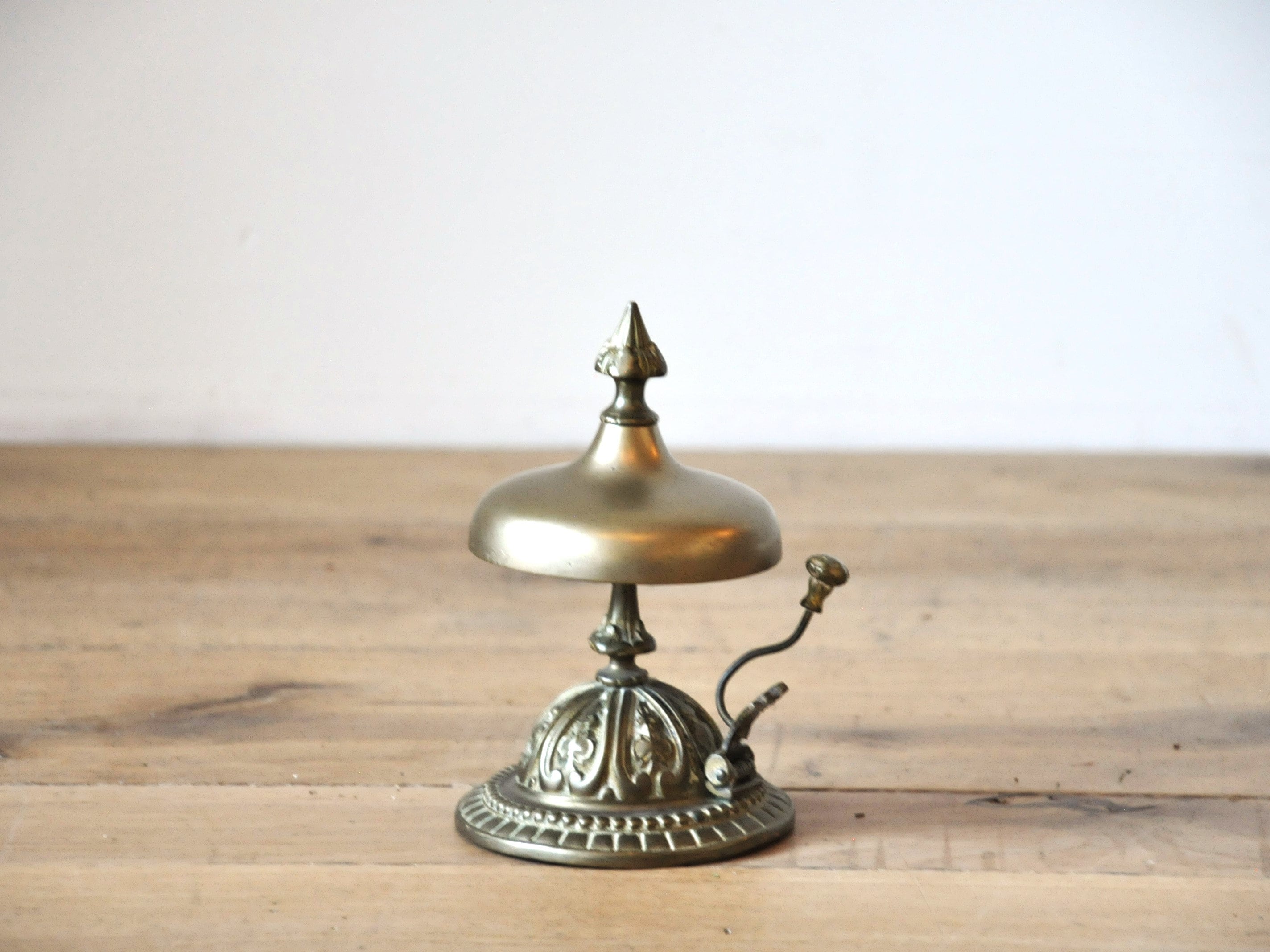 Oggettistica, Campanello Da Reception In Ottone Brunito E Legno