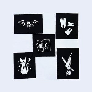 Patchs punk - écussons gothiques - écussons gothiques occultes sorcières - écusson dents os de chauve-souris - écusson tarot corbeau crâne de corbeau céleste maléfique chat