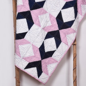 Handquiltad linnelapptäcke | (150 x 230 cm)