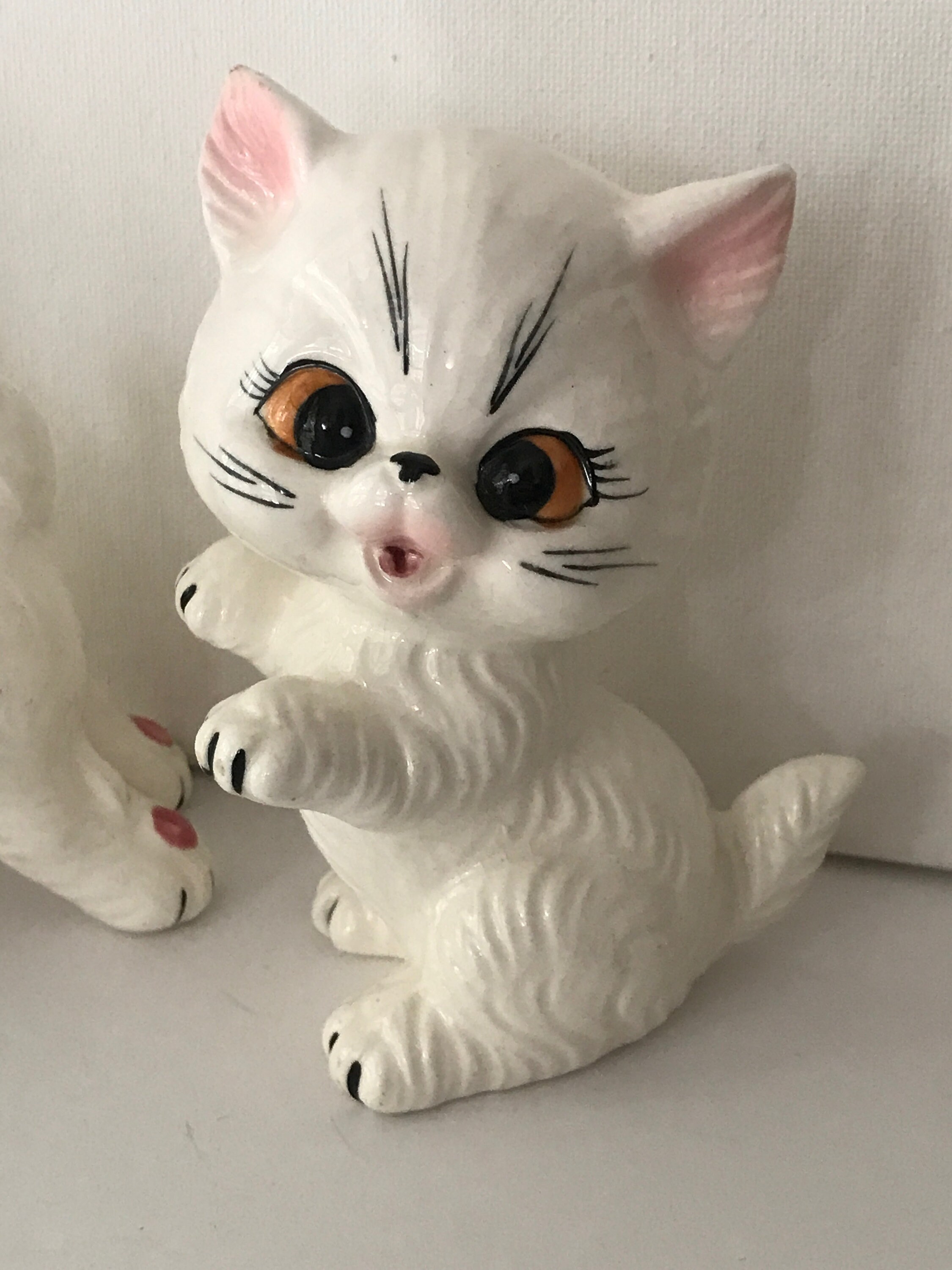 Vintage Japan KITTY Cat 3 Little White KITTENS TRIO Porcelain