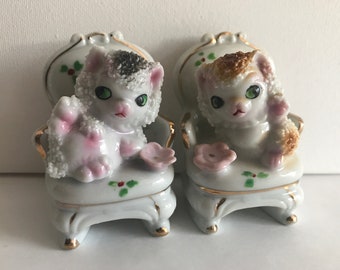 Vintage Japan Pair SUGAR Glazed Kitty CATS Sitting in Chairs Ceramic Porcelain Kawaii Baby Face KITTENS Figurines 1950s