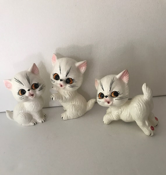 Vintage Japan KITTY Cat 3 Little White KITTENS TRIO Porcelain