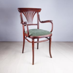 Thonet bentwood chair/ Josef hoffmann chair/ bentwood chair black/ thonet chair with arms/ Thonet bentwood armchair