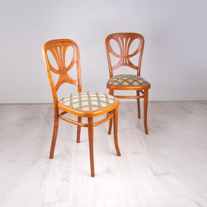 Krzesła Thonet vintage/ antyczne/ krzesła Thonet do jadalni/ krzesła Thonet gięte/ krzesło Thonet gięte/ zabytkowe krzesło Thonet