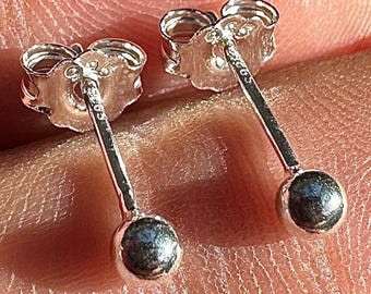 Pendientes de bola de 3 mm de plata de ley 925, pequeños pendientes minimalistas, pendientes pequeños para el día a día, joyería delicada, regalo para mujer.