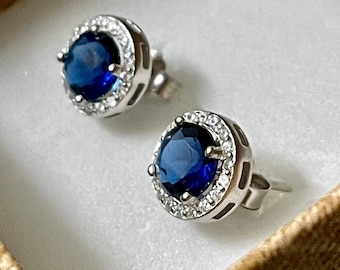 Sapphire Earrings Stud, 9MM Stud Earrings for Women Sterling Silver 925, White Topaz Earrings, Earrings Studs Silver, Blue Earrings Studs