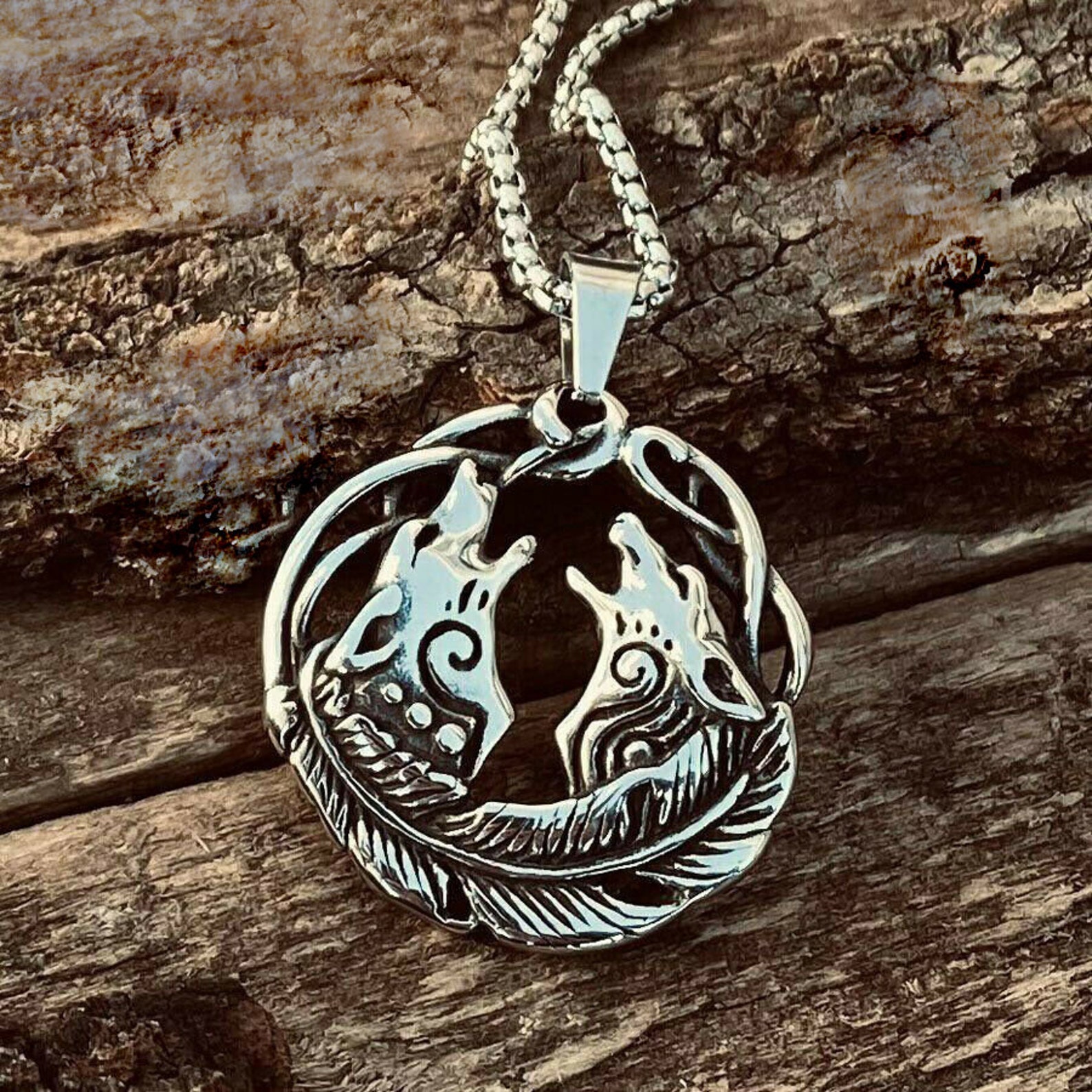 Mens wolf pendant necklace Clearance