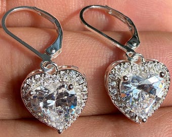 Pendientes colgantes en forma de corazón de plata de ley 925, con cierre de palanca y circonitas cúbicas de 12 mm, sin níquel. Regalo ideal para ella.