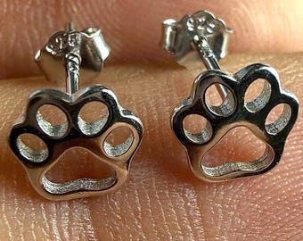 Pendientes con forma de huella de pata, plata de ley 925, 7 mm, pequeños, regalo para amantes de las mascotas.
