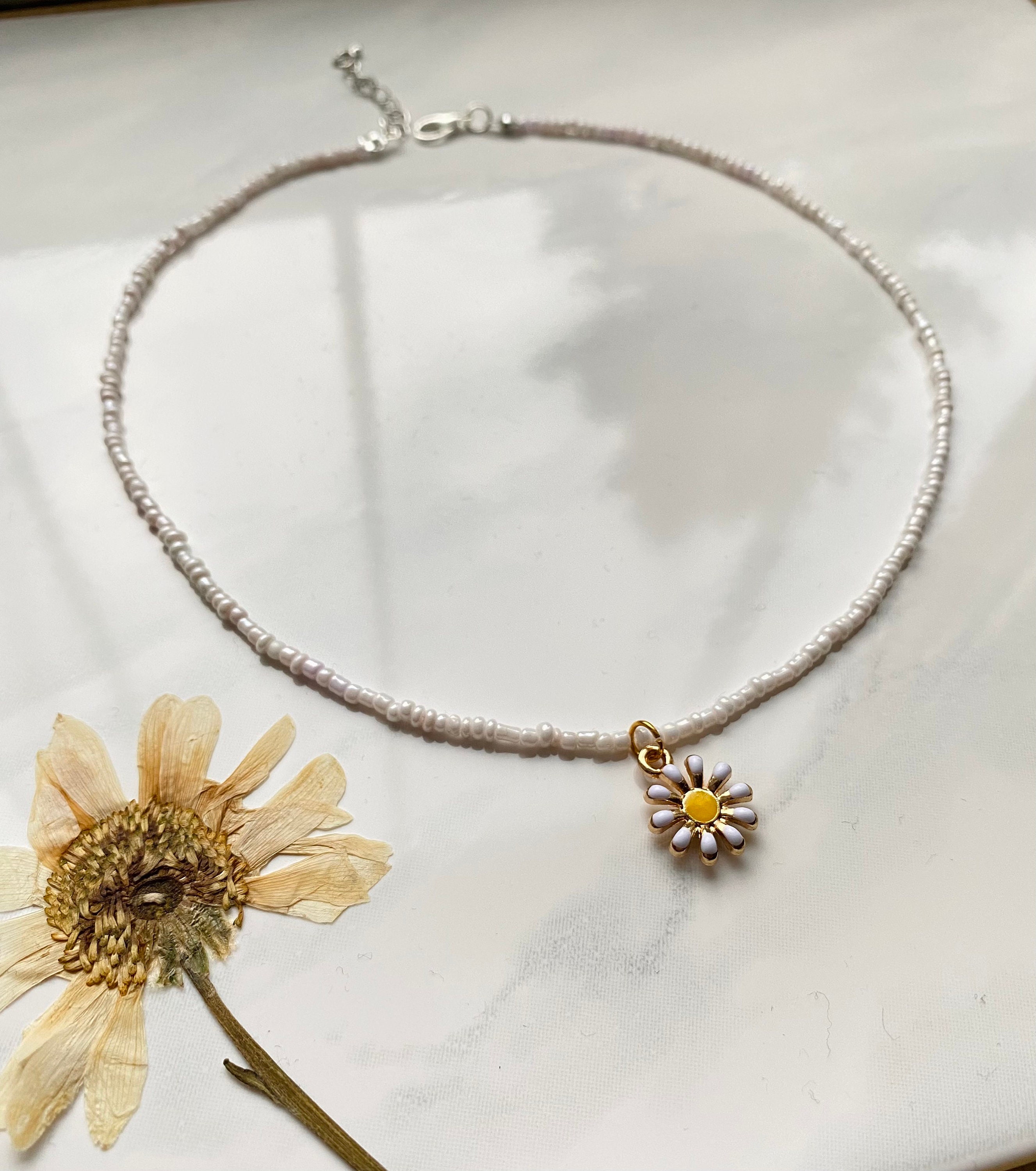 HOW TO MAKE A FLOWER CHOKER NECKLACE ✿ *VIRAL fashion trend