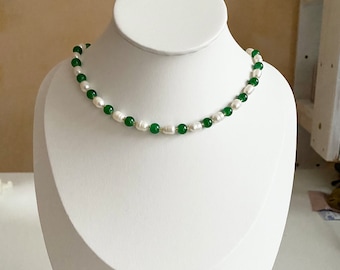 Perlenkette mit Süßwasserperlen | Green bead necklace